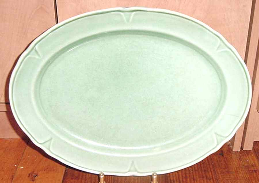 Petal Light Green 11" Oval Serving Platter by Mount Clemens-1