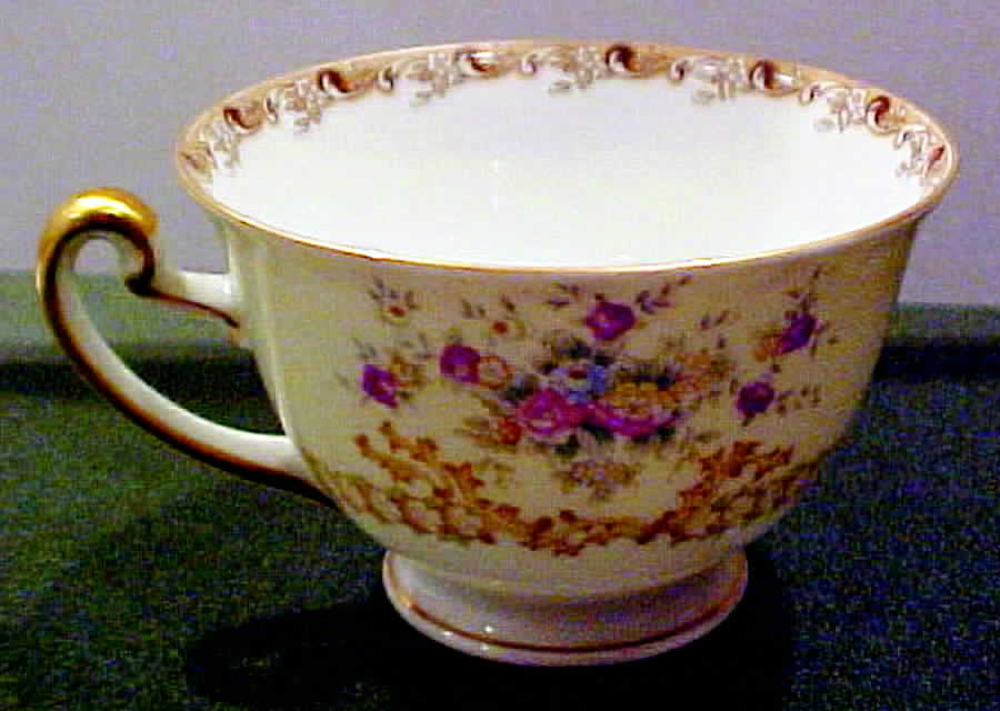 MEI695 Footed Cup by Meito-1