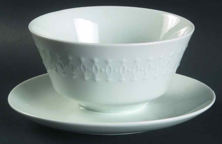 MIT101 Gravy Boat with Attached Underplate by Mitterteich-1