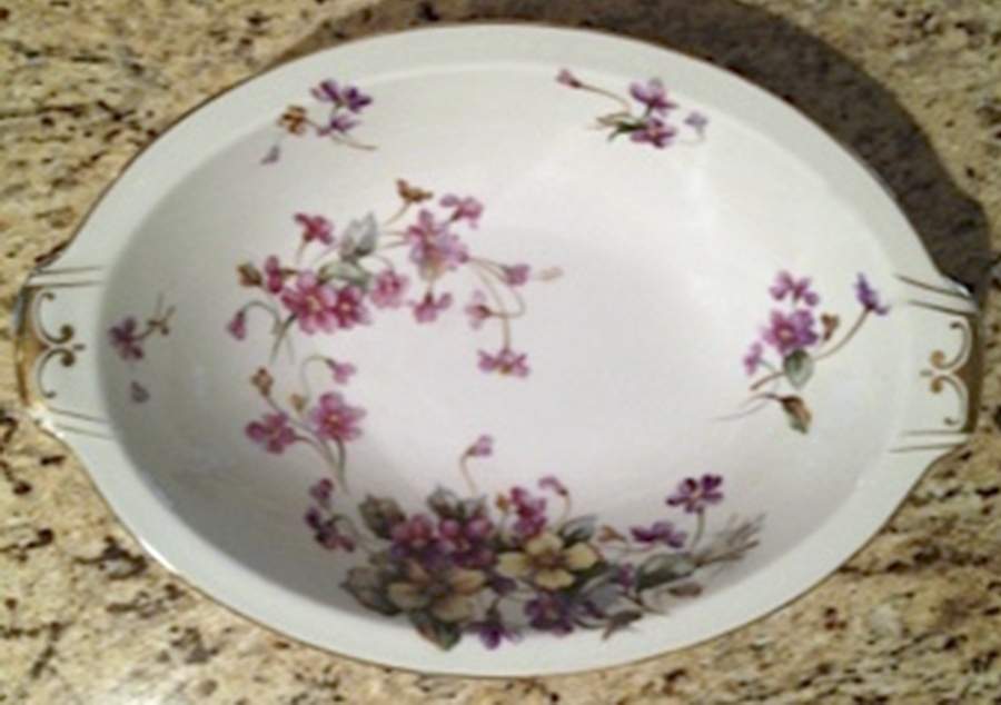 Adele (Orleans Shape, Narrow Rim) 9" Oval Vegetable Bowl by Meito-1