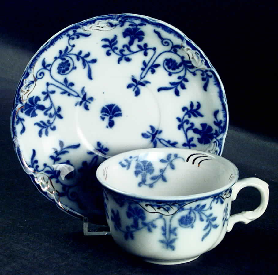 Colonial (Gold Accent) Flat Cup & Saucer Set by J & G Meakin-1
