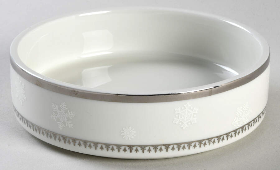 White Christmas 5" Round Box No Lid by Mikasa-1