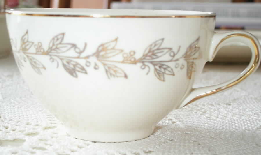 Golden Laurel Flat Cup by J & G Meakin-1