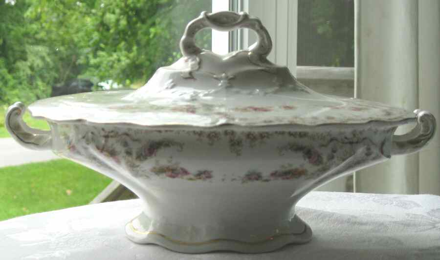 Empire Brown Multicolor Oval Covered Vegetable by John Maddock & Sons-1