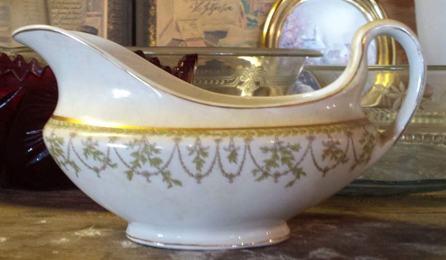 MEK114 Gravy Boat by J & G Meakin-1