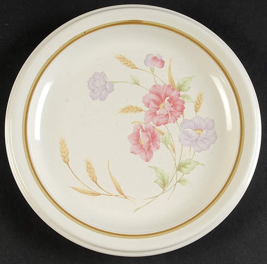 Pom Pom Salad Plate by Mikasa-1