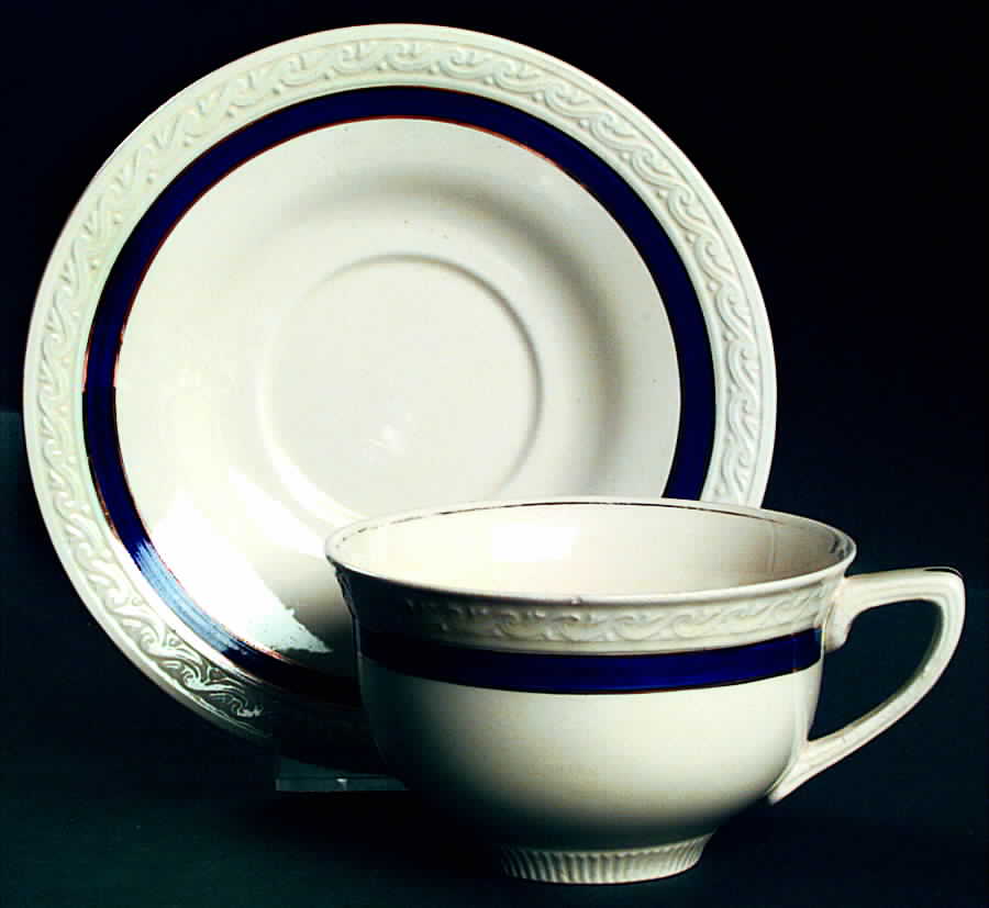 MEK115 Flat Cup & Saucer Set by J & G Meakin-1