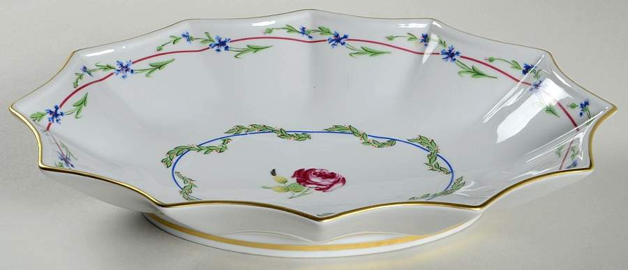 Cornflower Garland Large Oval Fluted Dish by Mottahedeh-1