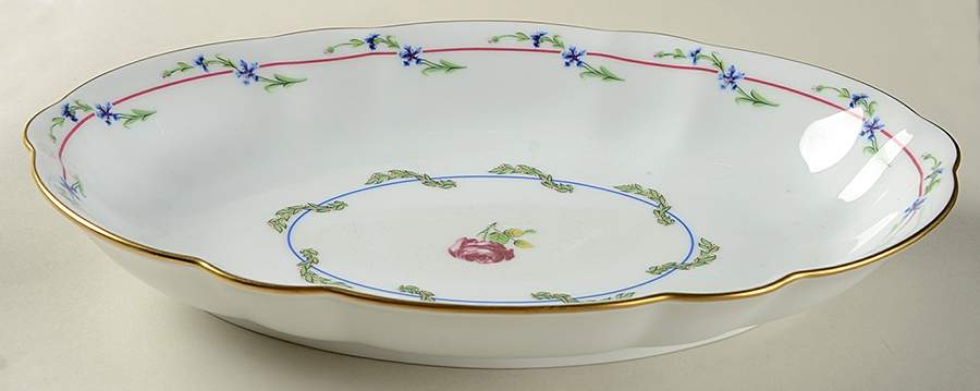 Cornflower Garland 9" Oval Vegetable Bowl by Mottahedeh-1
