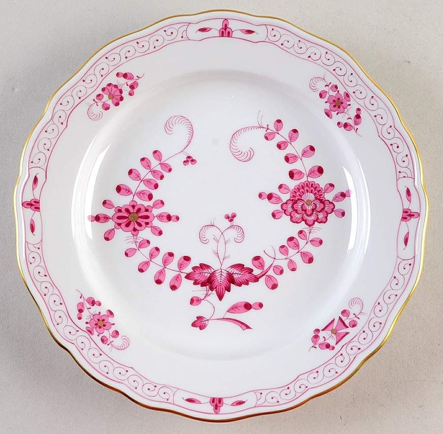 Indian Painting Amethyst Salad Plate by Meissen (Germany)-1
