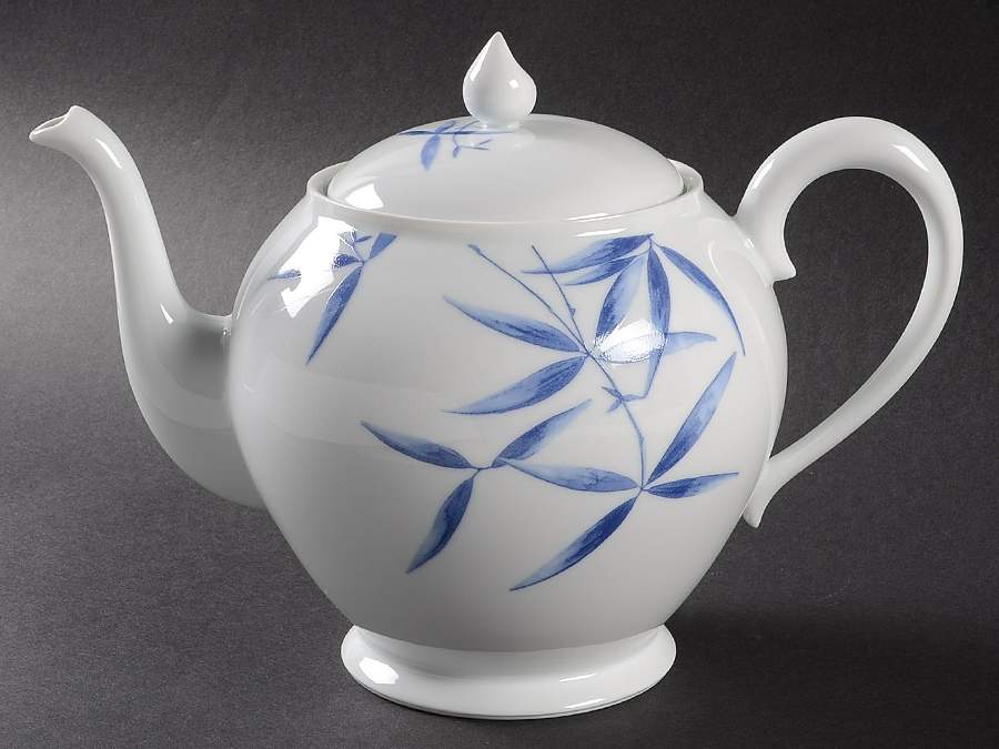 Regard (Envie Shape) Teapot & Lid by Medard de Noblat-1