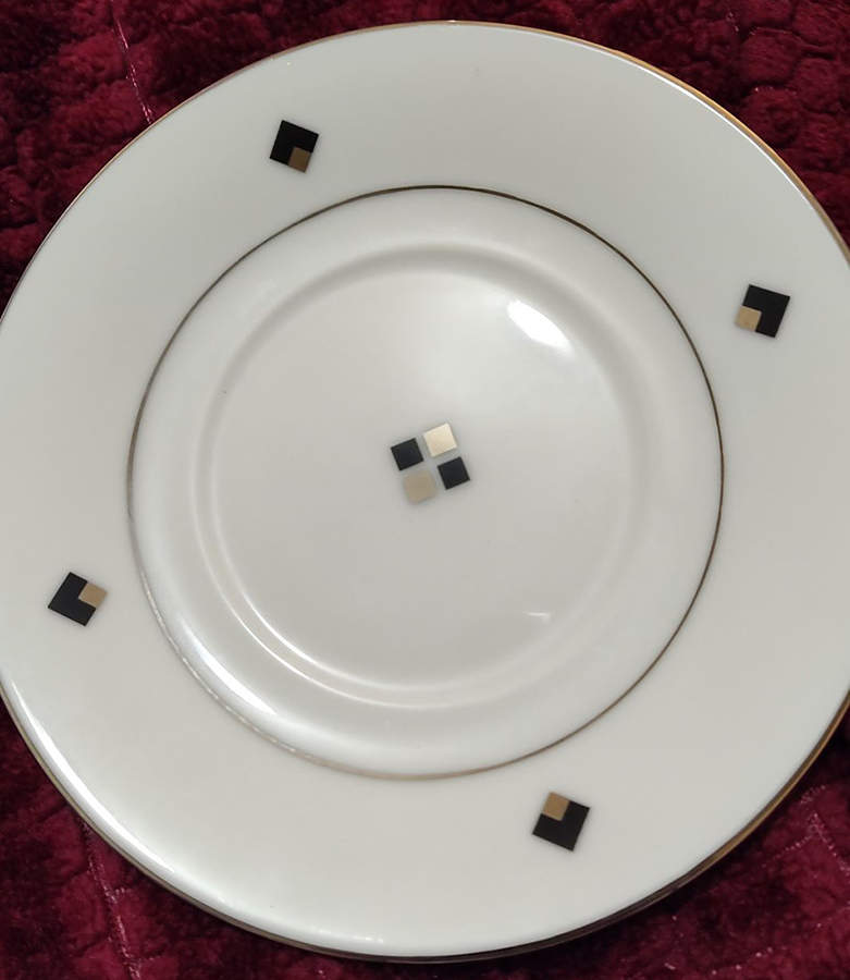 Simplicity Dinner Plate by Muirfield-1