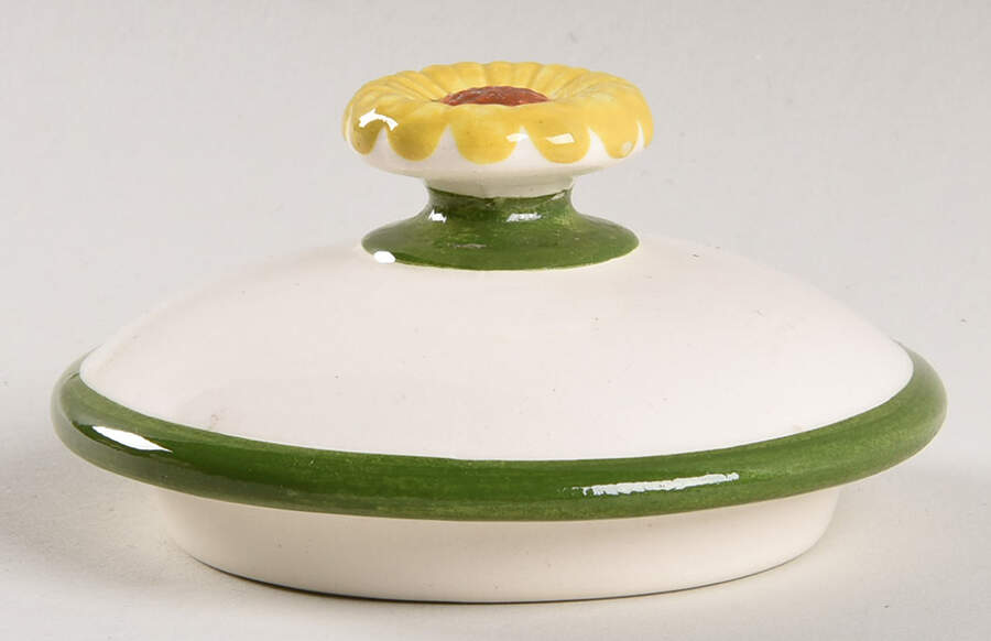 Daisy Bouquet Lid for Small Canister by Metlox - Poppytrail - Vernon-1