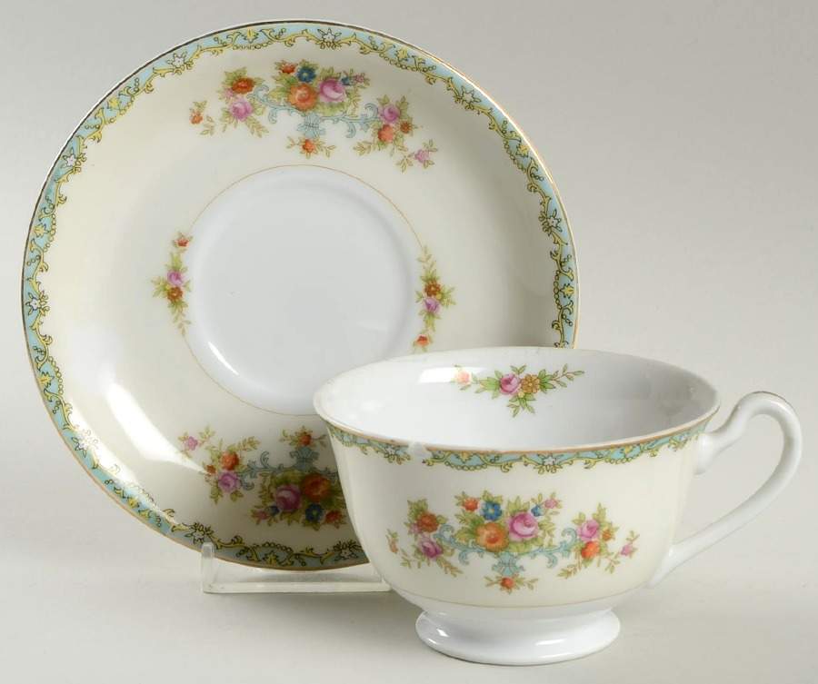 MMJ11 Footed Cup & Saucer Set by MM Japan-1