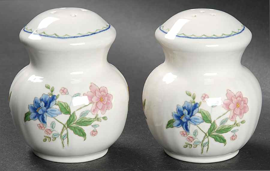 Villa Provencale Salt & Pepper Set by Mikasa-1
