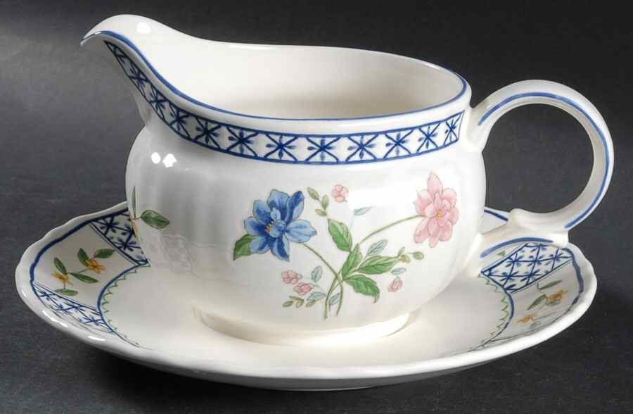 Villa Provencale Gravy Boat & Underplate by Mikasa-1