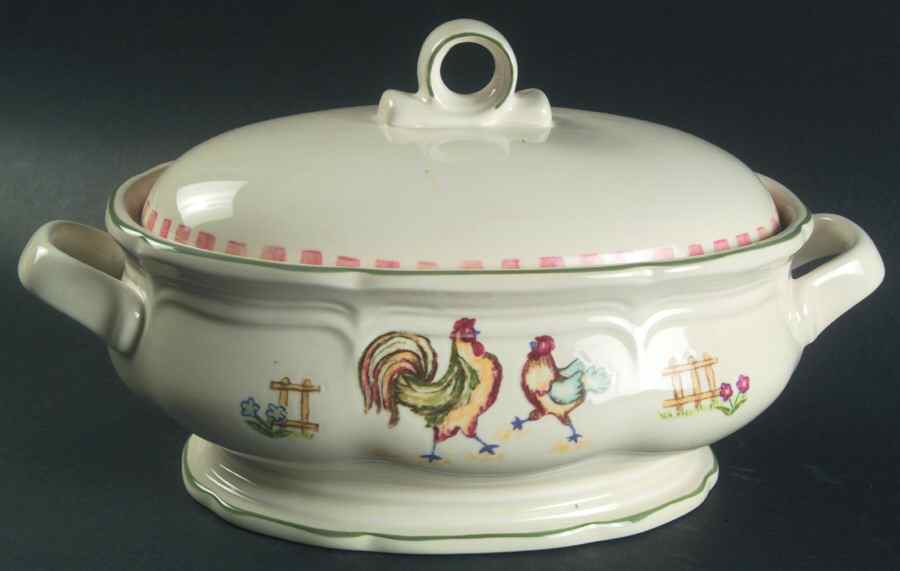 Bon Jour 2 Quart Oval Covered Casserole by Mikasa-1