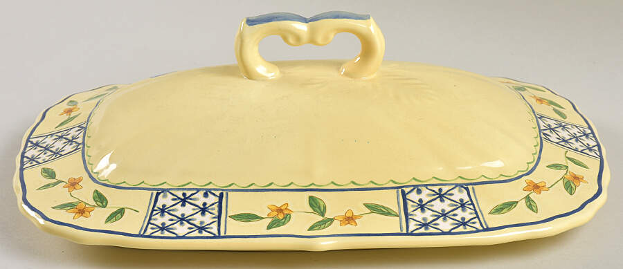 Le Jardin Lid for 2.5 Quart Oval Covered Casserole by Mikasa-1