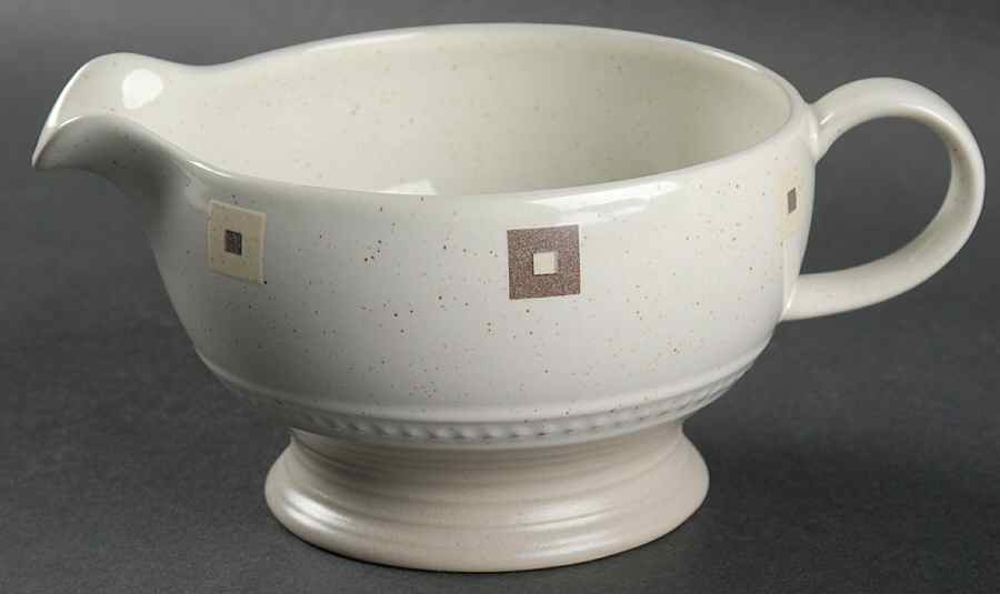 Penthouse Gravy Boat by Mikasa-1