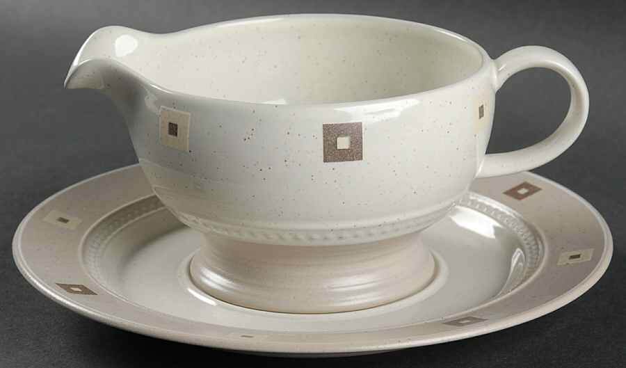 Penthouse Gravy Boat & Underplate by Mikasa-1