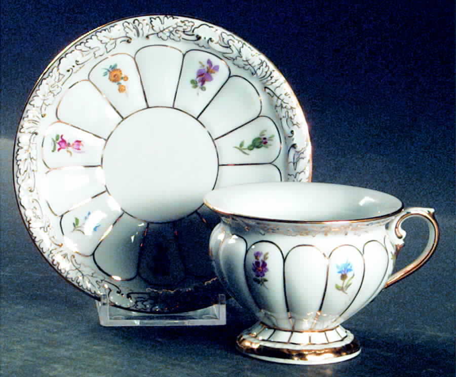MSS73 Footed Demitasse Cup & Saucer Set by Meissen (Germany)-1