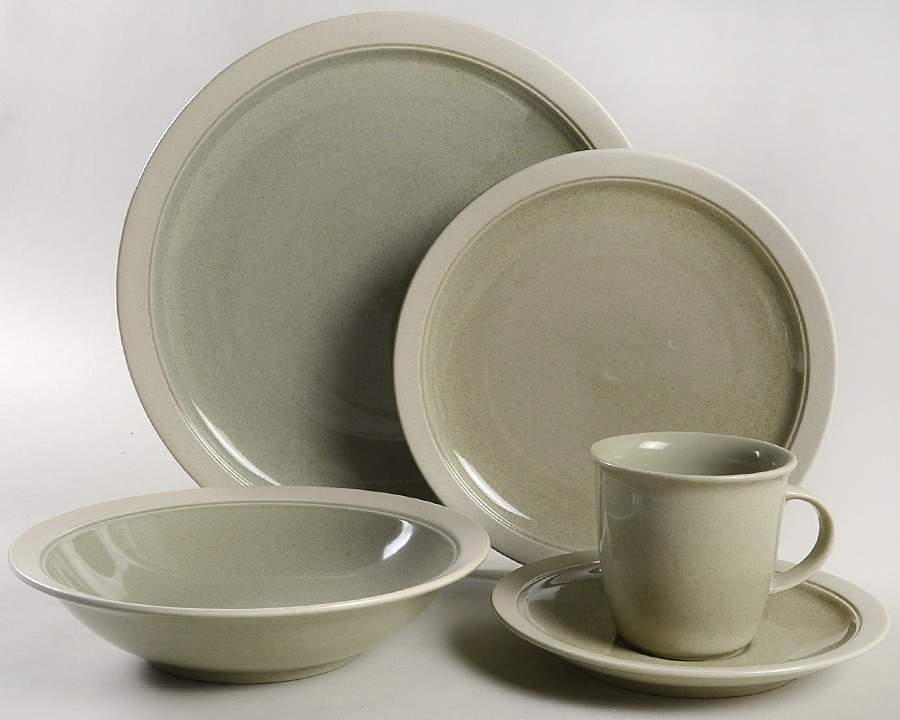 Mesa Verde 5 Piece Place Setting by Mikasa-1
