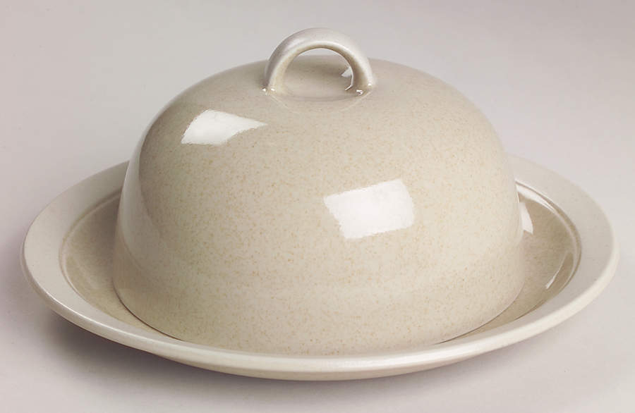 Sand Piper Round Covered Butter by Mikasa-1