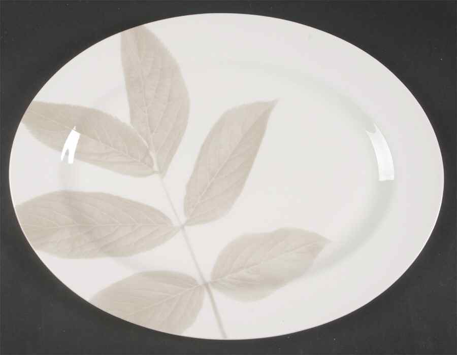 Irish Linen (Leaves) 14" Oval Serving Platter by Mikasa-1