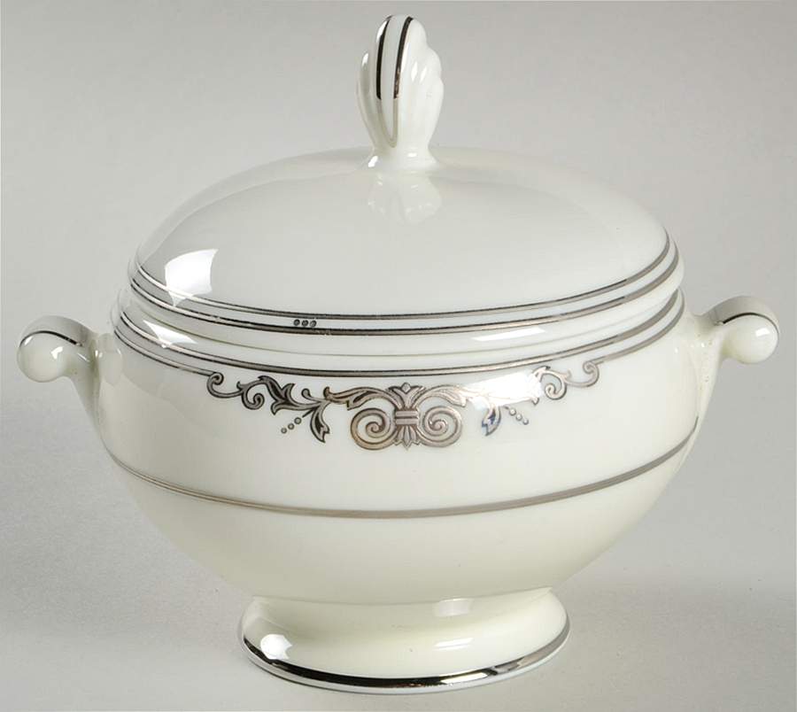 Palatial Crest Sugar Bowl & Lid by Mikasa-1