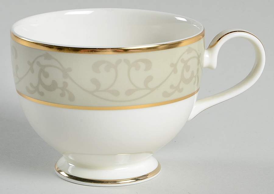 Regent Street Footed Cup by Mikasa-1