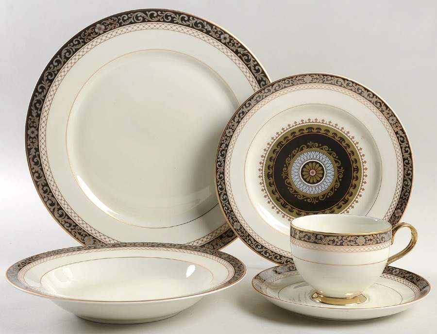 Palatial Suite 5 Piece Place Setting by Mikasa-1