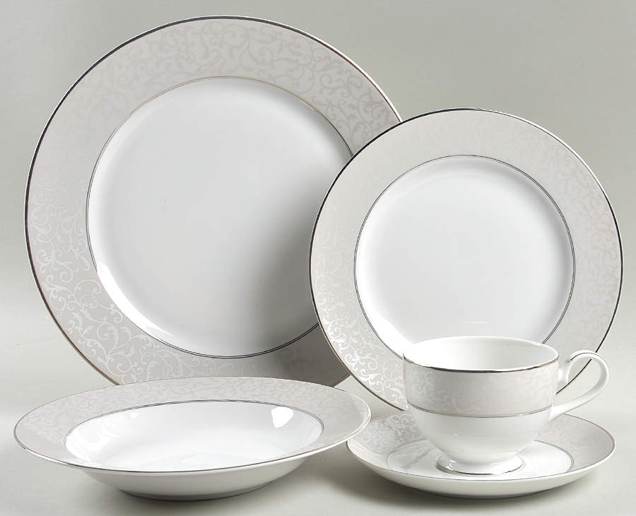Parchment (Thailand) 5 Piece Place Setting by Mikasa-1