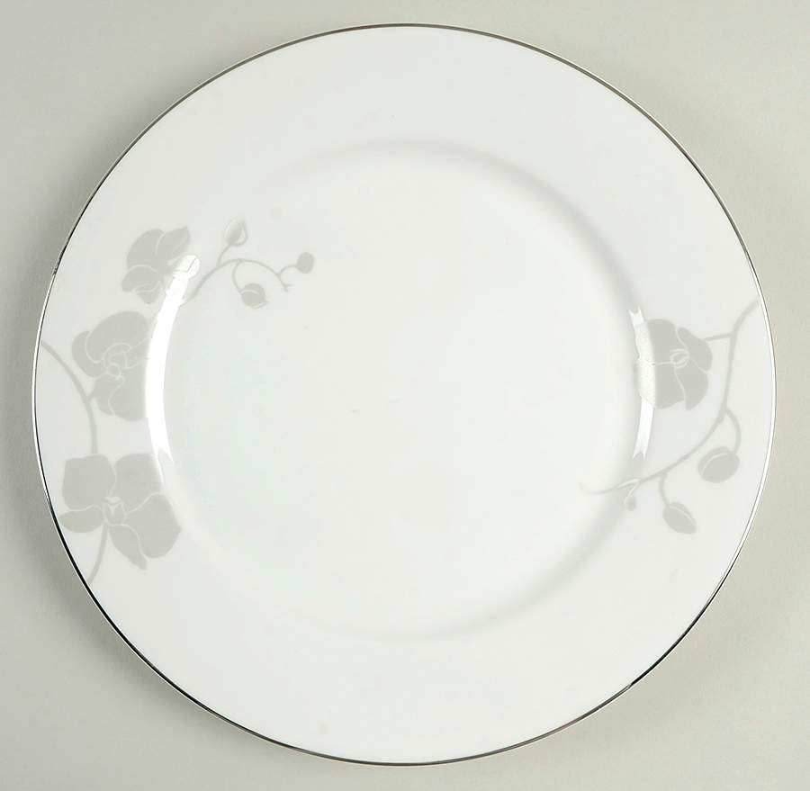 Winsome Dinner Plate by Mikasa-1