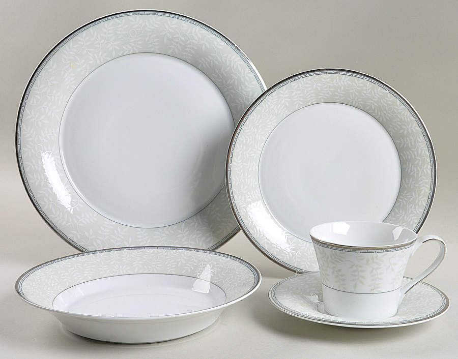 Essex Place 5 Piece Place Setting by Mikasa-1