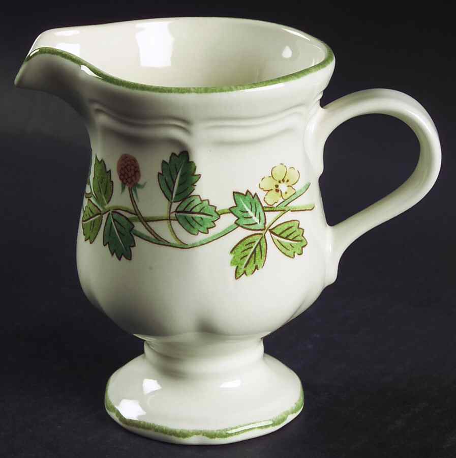 Blossom Song Creamer by Mikasa-1