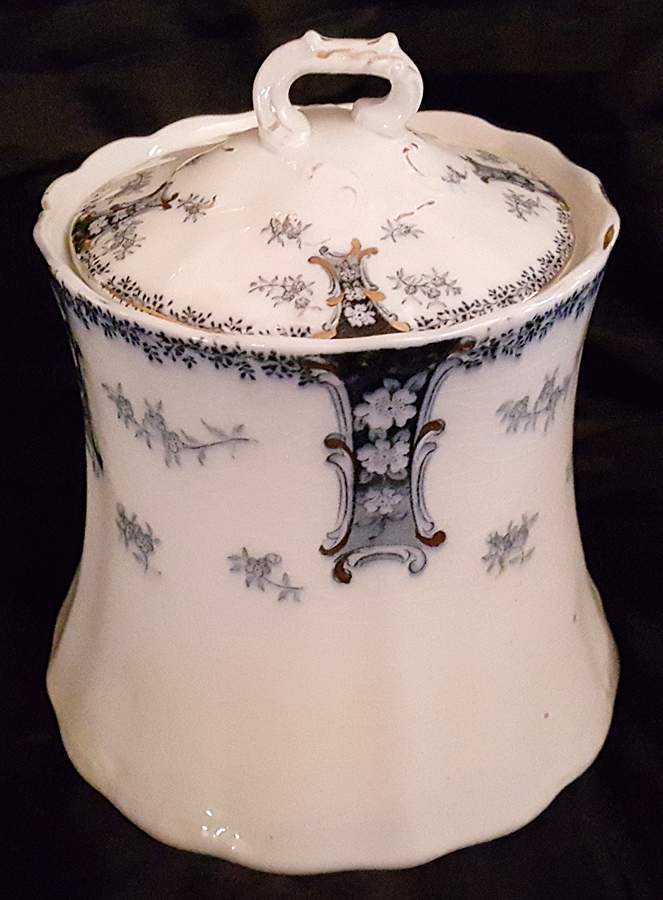 Diana Gold Biscuit Barrel & Lid by J & G Meakin-1
