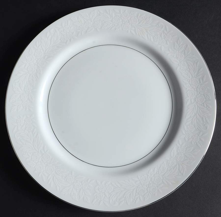 Bridal Wreath Dinner Plate by Modern China & Table Institute-1