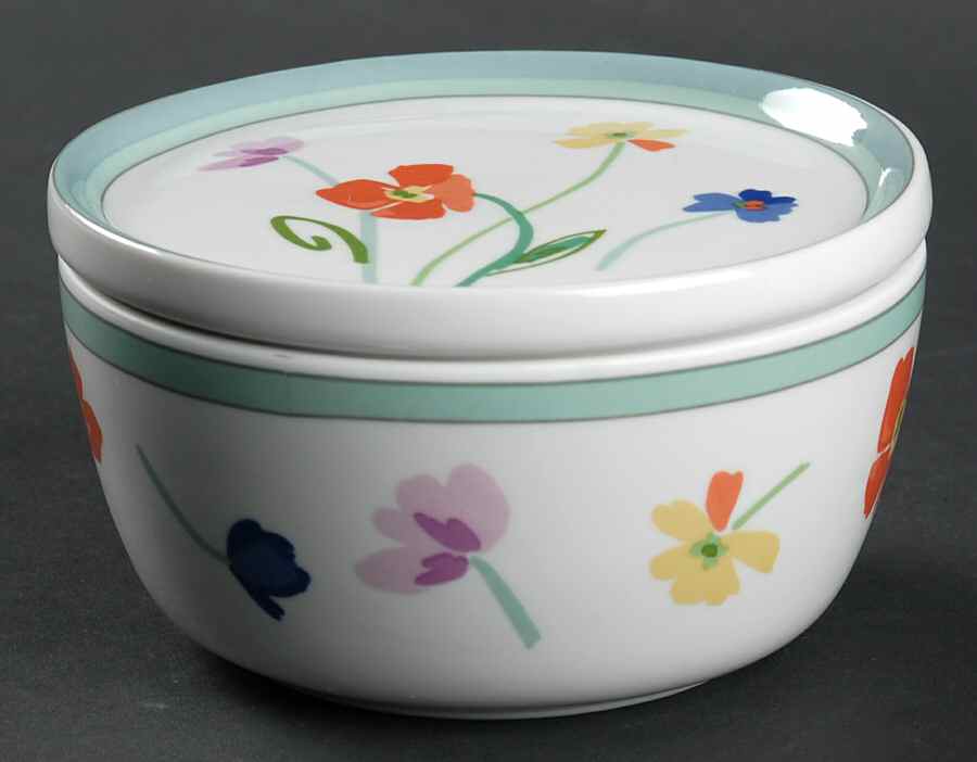 Cache Sugar Bowl & Lid by Mikasa-1