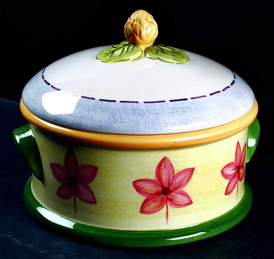Wood Flowers 3 Quart Round Covered Casserole by Mikasa-1