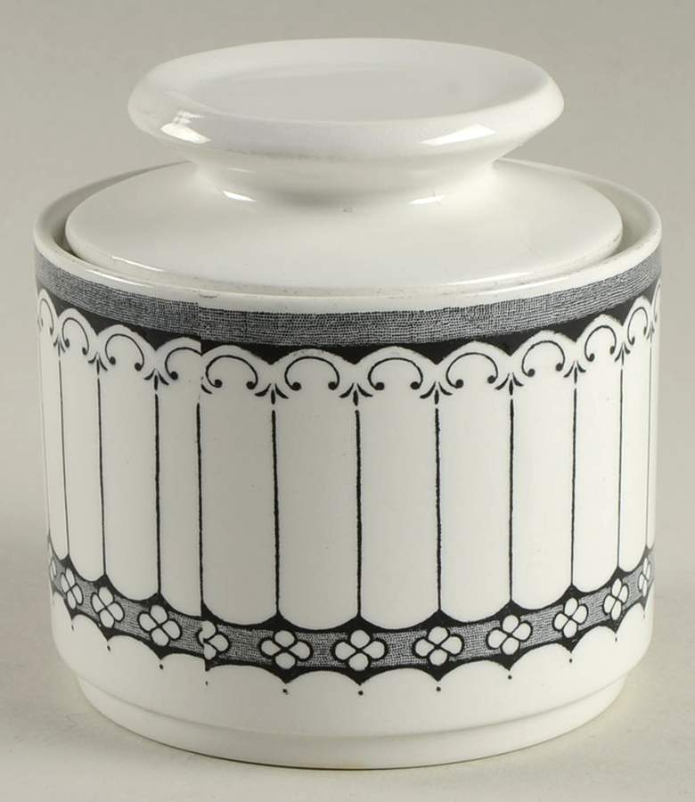 Contessa Sugar Bowl & Lid by J & G Meakin-1