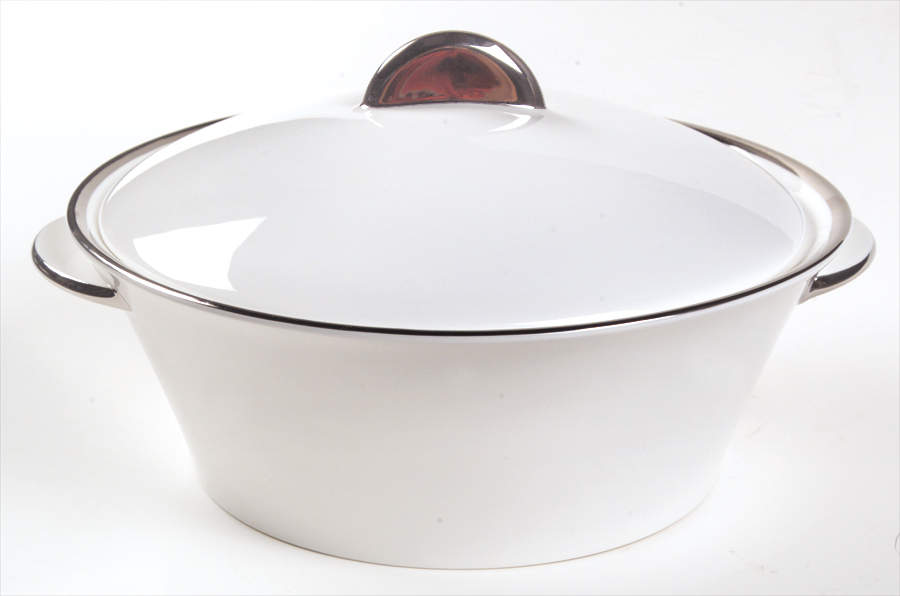 Deco Platinum 2 Qt Round Covered Casserole by Mikasa-1