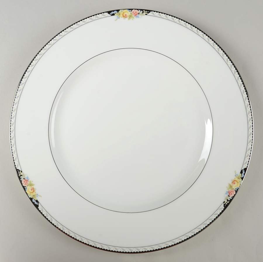 Jennelyn 12" Chop Plate (Round Platter) by Mikasa-1