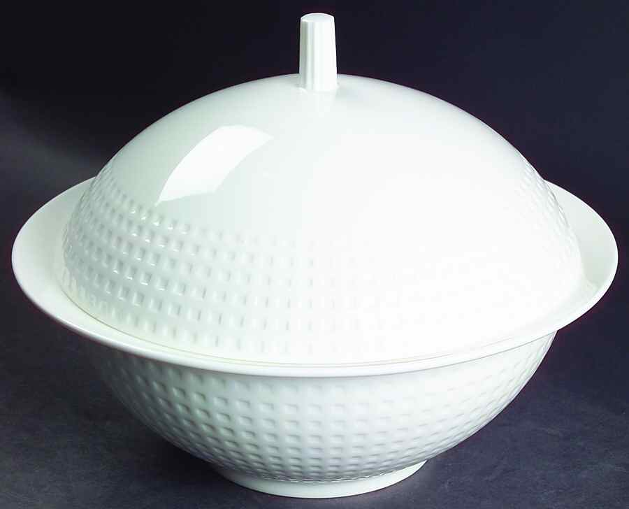 Detail White 2 Qt Round Covered Casserole by Mikasa-1