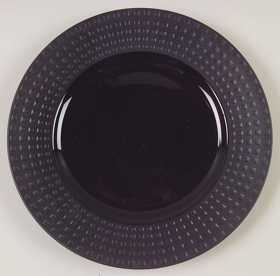 Ebony Contrast Salad Plate by Mikasa-1