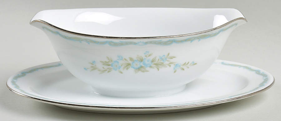Monticello Gravy Boat with Attached Underplate by Majestic (Japan)-1