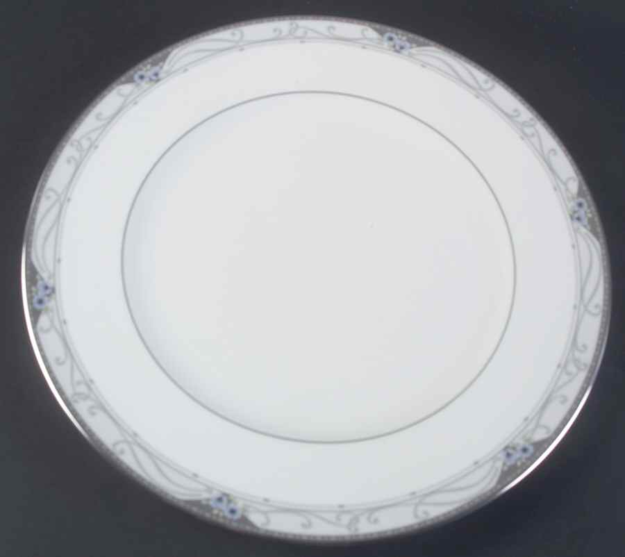 Cherish Dinner Plate by Mikasa-1