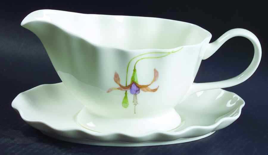 Affection Gravy Boat & Underplate by Mikasa-1