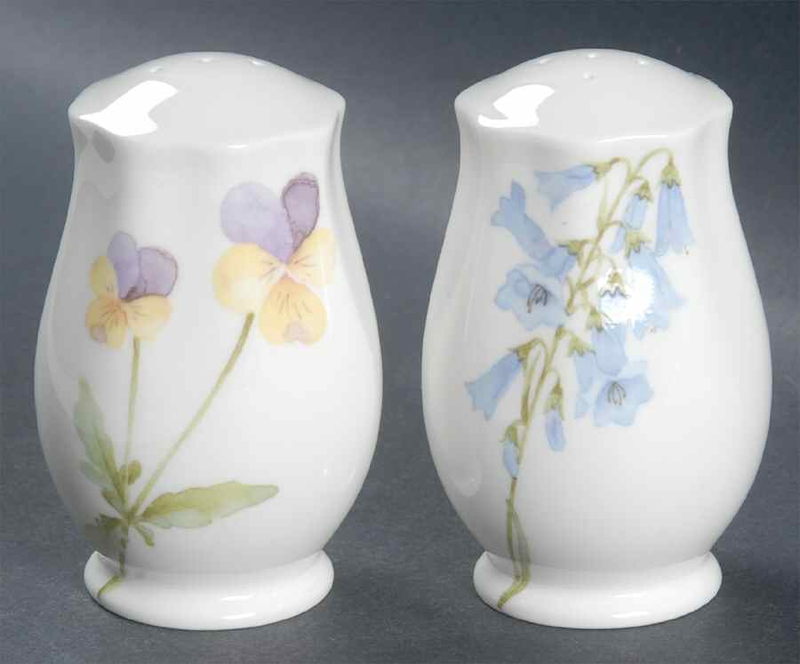 Affection Salt & Pepper Set by Mikasa-1