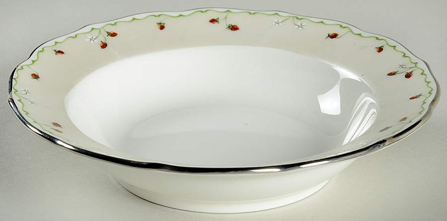 Wildberry Rim Fruit/Dessert (Sauce) Bowl by Mikasa-1