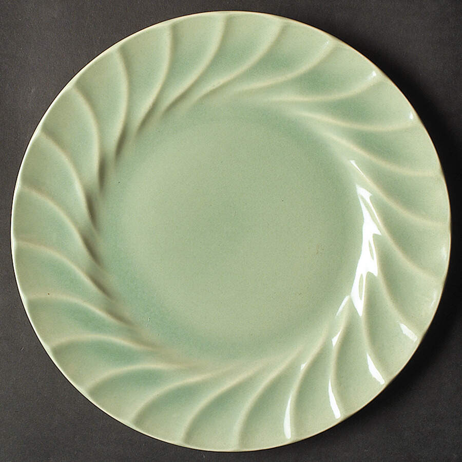 Yorkshire Celadon (Glossy) Luncheon Plate by Metlox - Poppytrail - Vernon-1